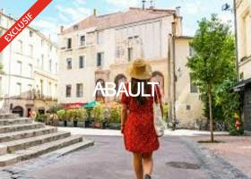 EN EXCLUSIVITE chez ABAULT Immobilier d'entreprise Montpellier cette cession de droit au bail d'un local à usage commerciale de 103 m² Rue Saint Guilhem à Montpellier