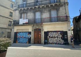  A LOUER AVEC DROIT D'ENTREE DE 170 m² + 82 M² DE CAVE RUE DU COURREAU A MONTPELLIER BAIL TOUTE ACTIVITE