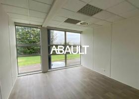 A LOUER BUREAUX BORDEAUX 240M² ENVIRON PROCHE ROCADE