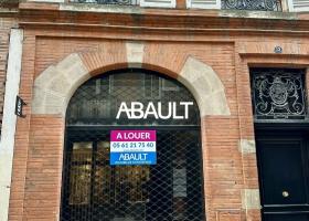 EXCLUSIVITE ABAULT LOCAL A LOUER LOCATION PURE HYPERCENTRE VILLE