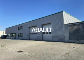 A VENDRE AUZEVILLE LOCAL D'ACTIVITES D'UNE SURFACE D'ENVIRON 500 M² <br /><br />