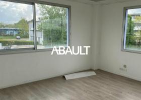 A LOUER BUREAUX MERIGNAC CHEMIN LONG ENVIRON 170 M² 