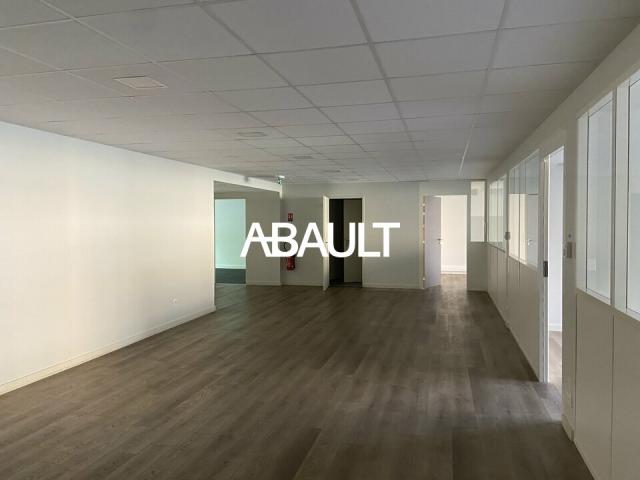 A LOUER BUREAUX 212 M² ENVIRON TOULOUSE HYPERCENTRE 