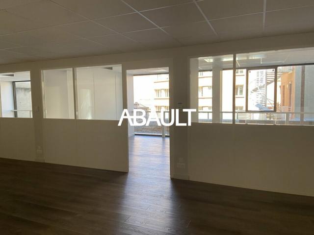 A LOUER BUREAUX 212 M² ENVIRON TOULOUSE HYPERCENTRE 