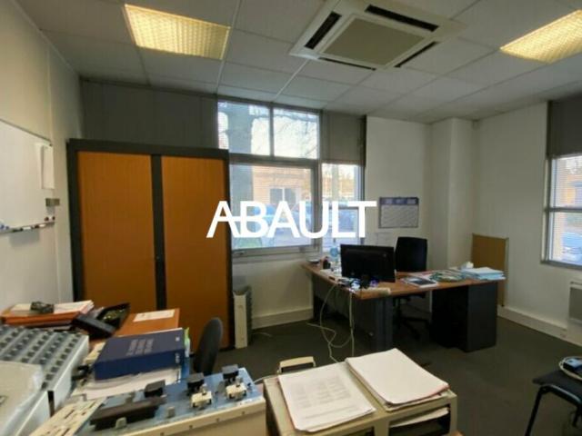 A LOUER BUREAUX PESSAC 120M² ENVIRON EUROPARC