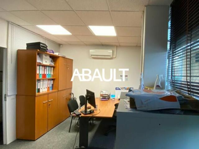 A LOUER BUREAUX PESSAC 450M² EN RDC