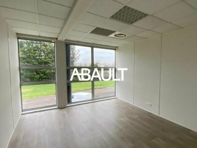 A LOUER BUREAUX BORDEAUX 240M² ENVIRON PROCHE ROCADE