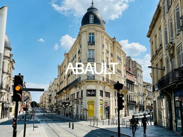 A LOUER LOCAL COMMERCIAL DE 96 M² ENVIRON BORDEAUX CENTRE