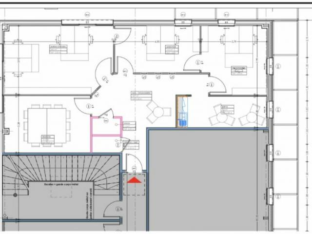 A LOUER BUREAUX AU NORD OUEST DE TOULOUSE CUGNAUX BUREAUX D'ENVIRON 105 M²