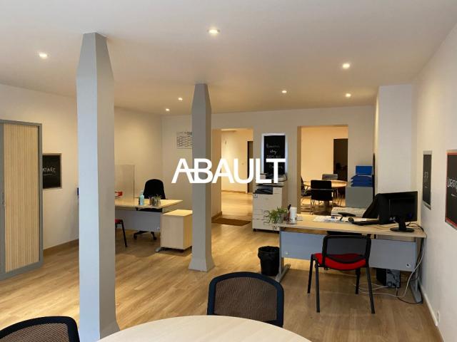 BUREAUX RDC A LOUER 80M² ENVIRON BORDEAUX BASTIDE PARFAIT ETAT