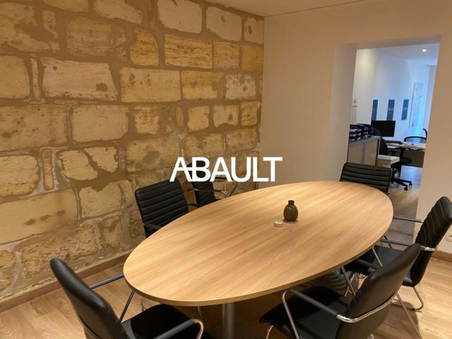 BUREAUX RDC A LOUER 80M² ENVIRON BORDEAUX BASTIDE PARFAIT ETAT