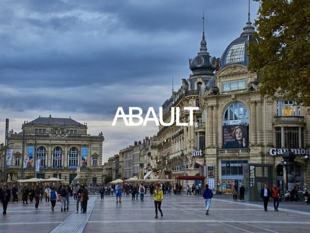 A VENDRE BUREAU IMMEUBLE HAUSSMAMNIEN DE 145M² AU SECOND ETAGE SUR LA RUE FOCH 